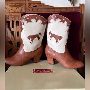 B.A.I.T. Handsdown bucking bronco western heeled boots Size 8.5